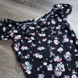 Off shoulder floral body suit